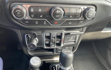 Jeep Wrangler, 2022 год, 4 950 000 рублей, 34 фотография