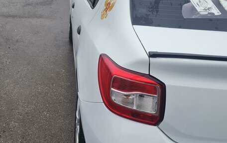 Renault Logan II, 2019 год, 750 000 рублей, 5 фотография