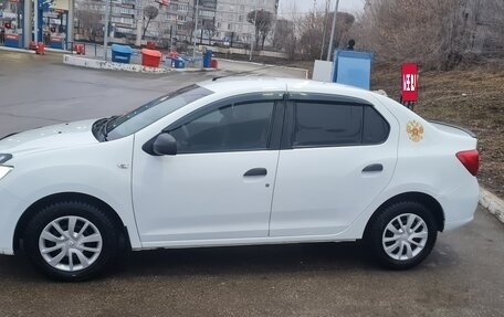 Renault Logan II, 2019 год, 750 000 рублей, 10 фотография