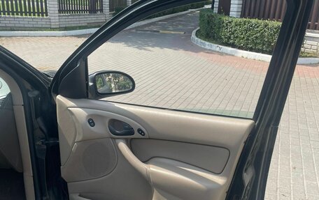 Ford Focus IV, 2004 год, 220 000 рублей, 18 фотография