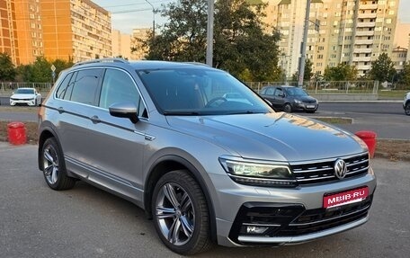 Volkswagen Tiguan II, 2018 год, 3 100 000 рублей, 1 фотография