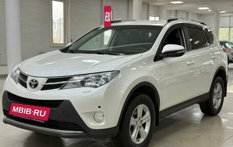 Toyota RAV4, 2014 год, 1 668 000 рублей, 2 фотография
