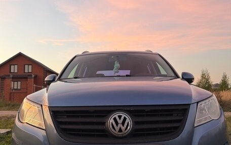 Volkswagen Tiguan I, 2011 год, 780 000 рублей, 2 фотография