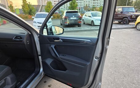 Volkswagen Tiguan II, 2018 год, 3 100 000 рублей, 15 фотография