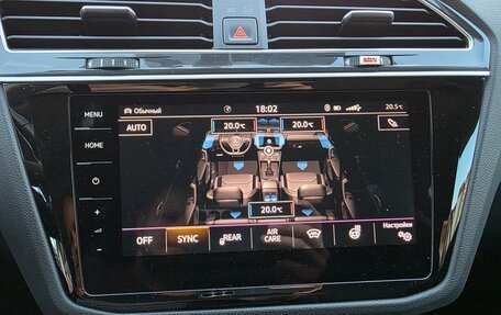 Volkswagen Tiguan II, 2018 год, 3 100 000 рублей, 28 фотография
