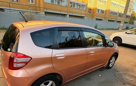 Honda Fit III, 2010 год, 760 000 рублей, 4 фотография
