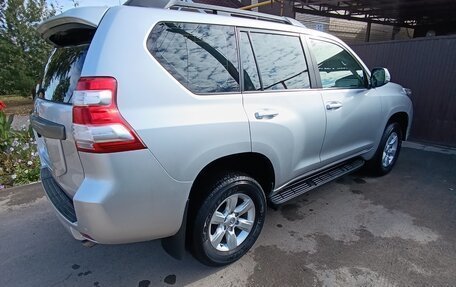 Toyota Land Cruiser Prado 150 рестайлинг 2, 2014 год, 3 320 000 рублей, 11 фотография