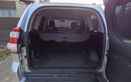 Toyota Land Cruiser Prado 150 рестайлинг 2, 2014 год, 3 320 000 рублей, 12 фотография