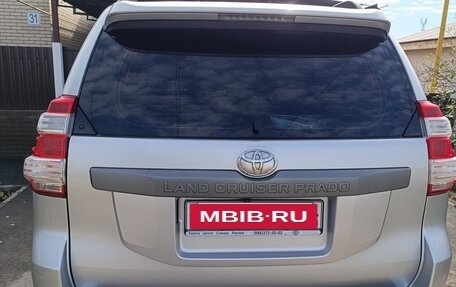 Toyota Land Cruiser Prado 150 рестайлинг 2, 2014 год, 3 320 000 рублей, 14 фотография