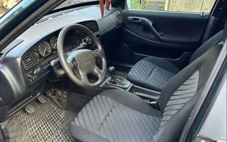 Volkswagen Passat B3, 1988 год, 290 000 рублей, 4 фотография