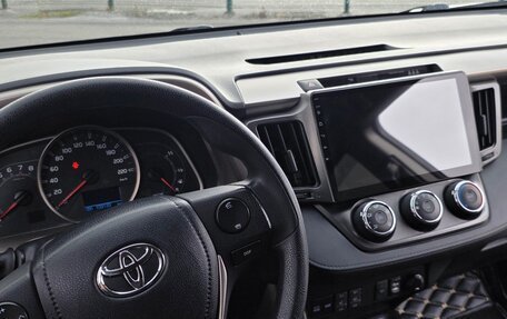 Toyota RAV4, 2014 год, 2 200 000 рублей, 7 фотография