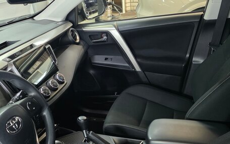 Toyota RAV4, 2014 год, 2 200 000 рублей, 27 фотография
