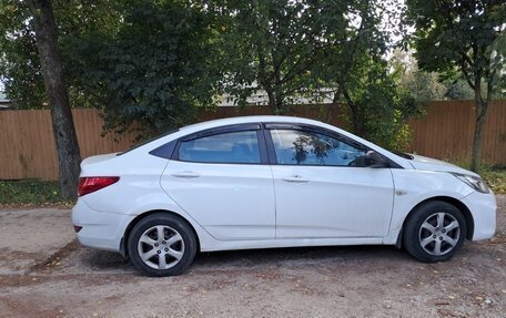 Hyundai Solaris II рестайлинг, 2014 год, 450 000 рублей, 2 фотография