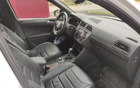 Volkswagen Tiguan II, 2021 год, 4 300 000 рублей, 8 фотография
