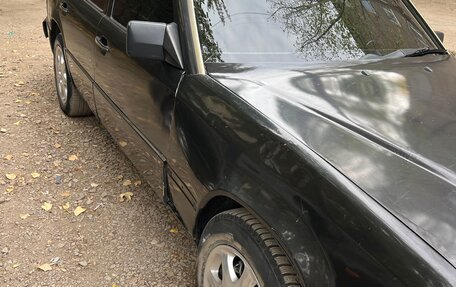 Mercedes-Benz E-Класс, 1993 год, 250 000 рублей, 9 фотография