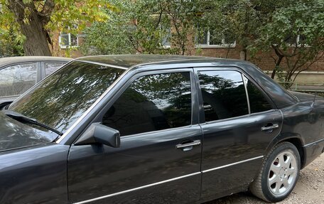 Mercedes-Benz E-Класс, 1993 год, 250 000 рублей, 7 фотография