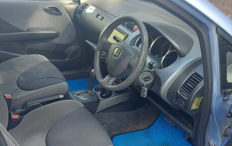 Honda Fit III, 2002 год, 280 000 рублей, 2 фотография