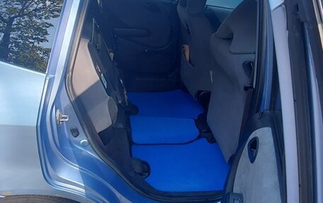 Honda Fit III, 2002 год, 280 000 рублей, 8 фотография