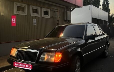 Mercedes-Benz E-Класс, 1993 год, 250 000 рублей, 13 фотография