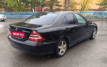 Mercedes-Benz C-Класс, 2006 год, 685 000 рублей, 4 фотография