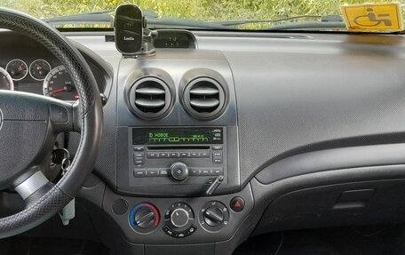 Chevrolet Aveo III, 2010 год, 380 000 рублей, 6 фотография