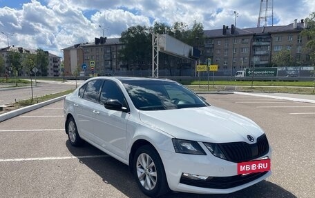 Skoda Octavia, 2017 год, 1 660 000 рублей, 3 фотография