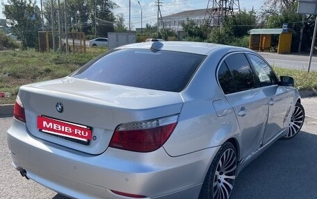 BMW 5 серия, 2004 год, 890 000 рублей, 8 фотография