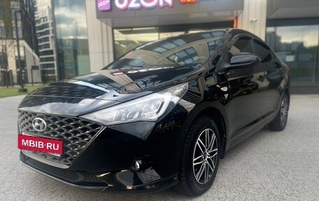 Hyundai Solaris II рестайлинг, 2021 год, 1 580 000 рублей, 5 фотография