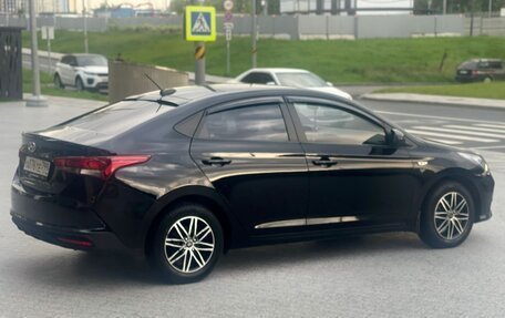 Hyundai Solaris II рестайлинг, 2021 год, 1 580 000 рублей, 8 фотография