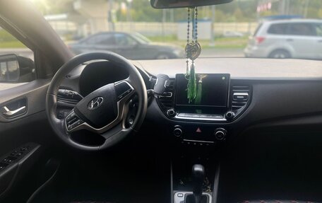 Hyundai Solaris II рестайлинг, 2021 год, 1 580 000 рублей, 17 фотография