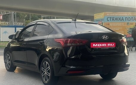 Hyundai Solaris II рестайлинг, 2021 год, 1 580 000 рублей, 11 фотография