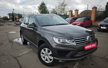 Volkswagen Touareg III, 2015 год, 2 800 000 рублей, 2 фотография