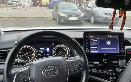 Toyota Camry, 2021 год, 3 700 000 рублей, 8 фотография