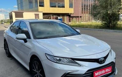 Toyota Camry, 2021 год, 2 600 000 рублей, 1 фотография