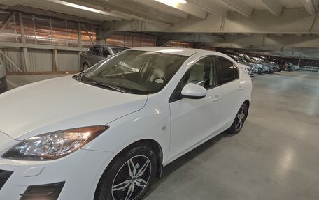 Mazda 3, 2011 год, 1 100 000 рублей, 2 фотография