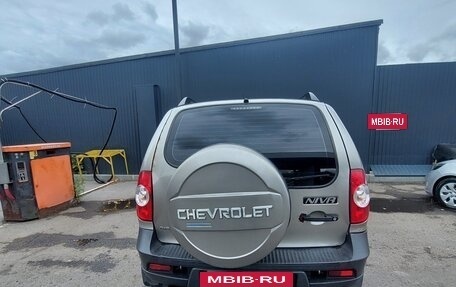 Chevrolet Niva I рестайлинг, 2015 год, 600 000 рублей, 15 фотография