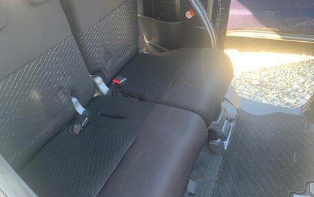 Toyota Roomy I, 2017 год, 1 040 000 рублей, 12 фотография