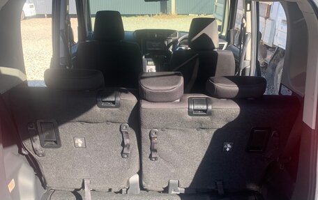Toyota Roomy I, 2017 год, 1 040 000 рублей, 13 фотография