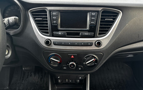 Hyundai Solaris II рестайлинг, 2018 год, 1 159 000 рублей, 15 фотография