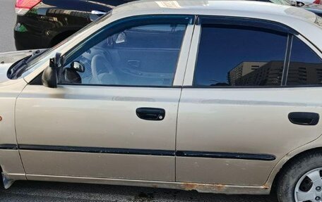 Hyundai Accent II, 2004 год, 650 000 рублей, 3 фотография