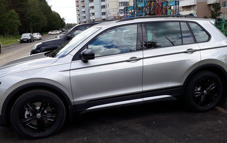 Volkswagen Tiguan II, 2019 год, 2 980 000 рублей, 2 фотография
