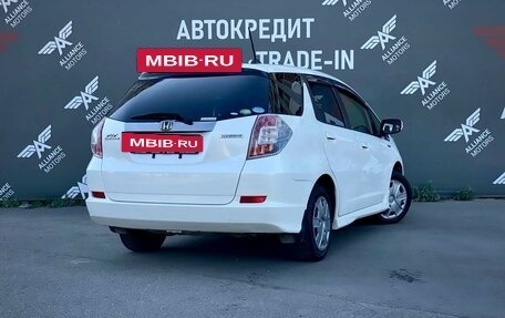 Honda Fit Shuttle I рестайлинг, 2014 год, 1 090 000 рублей, 8 фотография