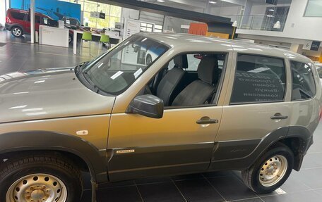 Chevrolet Niva I рестайлинг, 2017 год, 668 000 рублей, 4 фотография