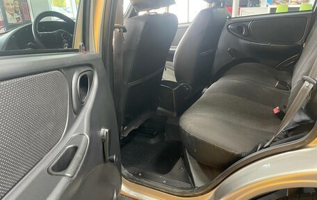 Chevrolet Niva I рестайлинг, 2017 год, 668 000 рублей, 11 фотография