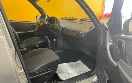 Chevrolet Niva I рестайлинг, 2017 год, 668 000 рублей, 9 фотография