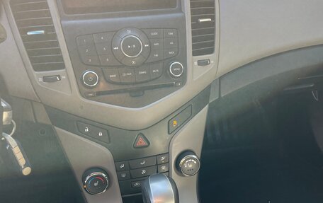 Chevrolet Cruze II, 2011 год, 630 000 рублей, 8 фотография
