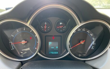 Chevrolet Cruze II, 2011 год, 630 000 рублей, 9 фотография