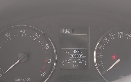 Skoda Rapid I, 2014 год, 800 000 рублей, 6 фотография