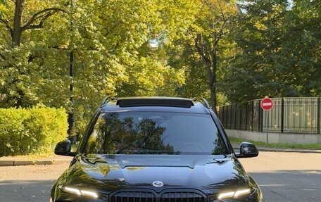 BMW X7, 2022 год, 10 500 000 рублей, 2 фотография