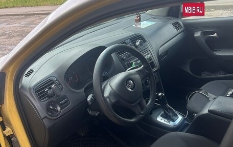 Volkswagen Polo VI (EU Market), 2018 год, 405 000 рублей, 5 фотография